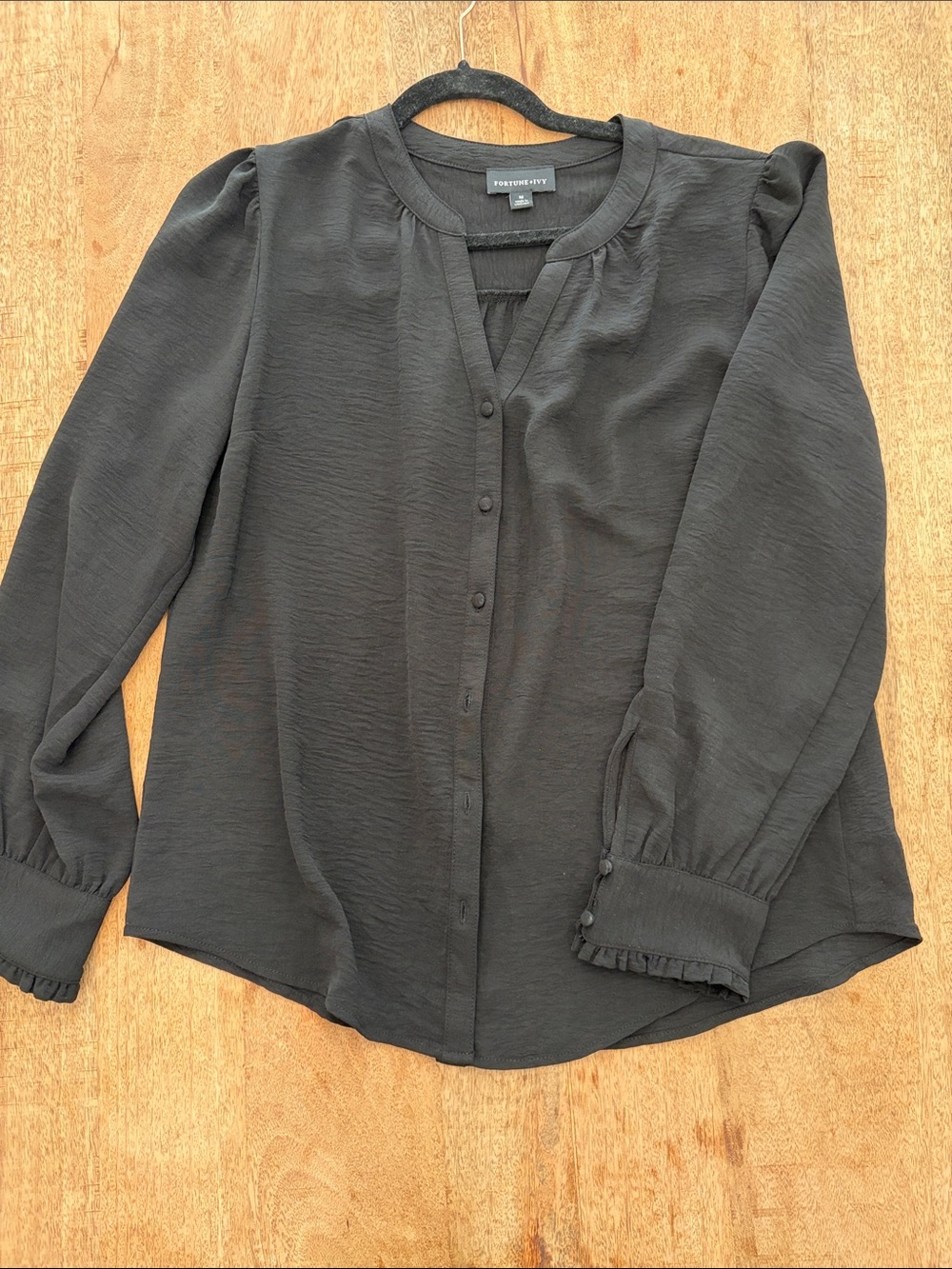 Fortune + Ivy Black Button Front Blouse Women’s M Puff Sleeve Ruffle Cuff